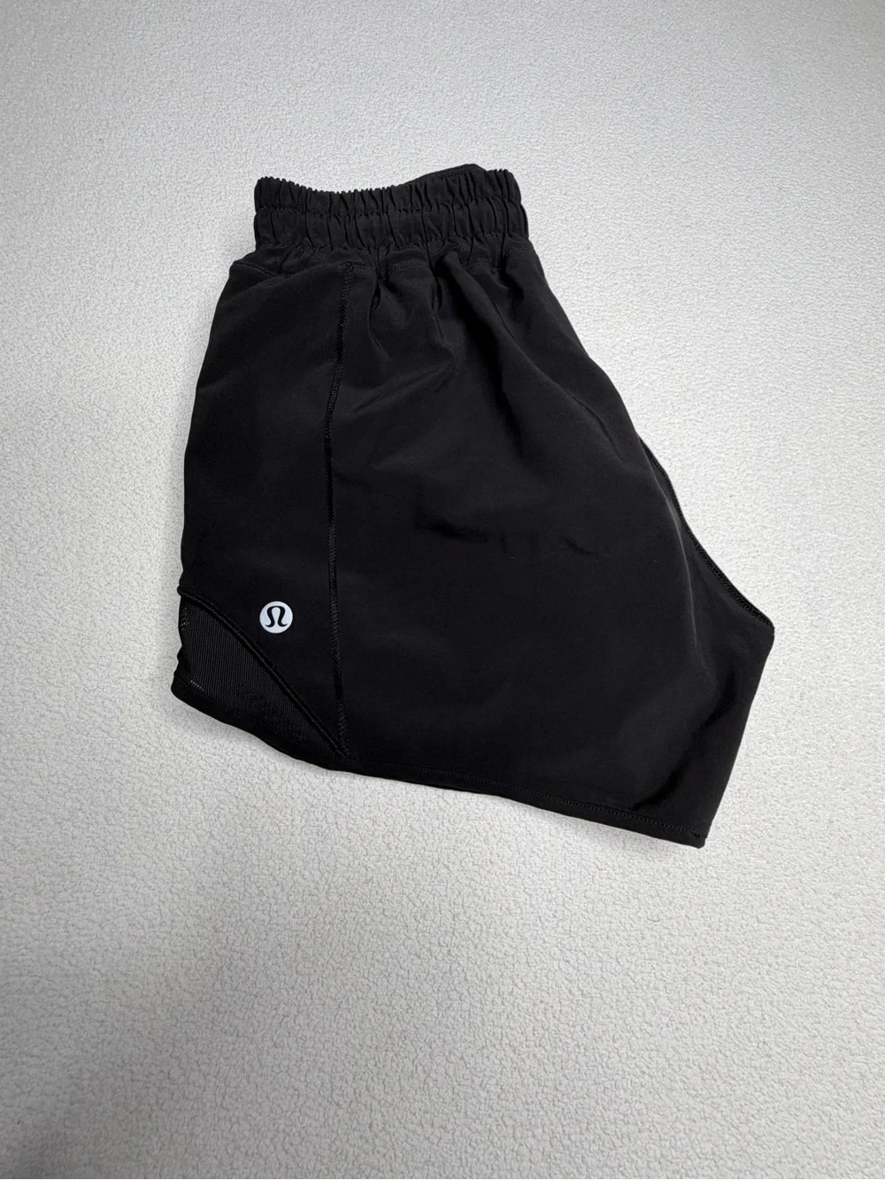 Lululemon Hotty Hot Short II *Long 4"
•Black🖤 - Picture 8 of 15